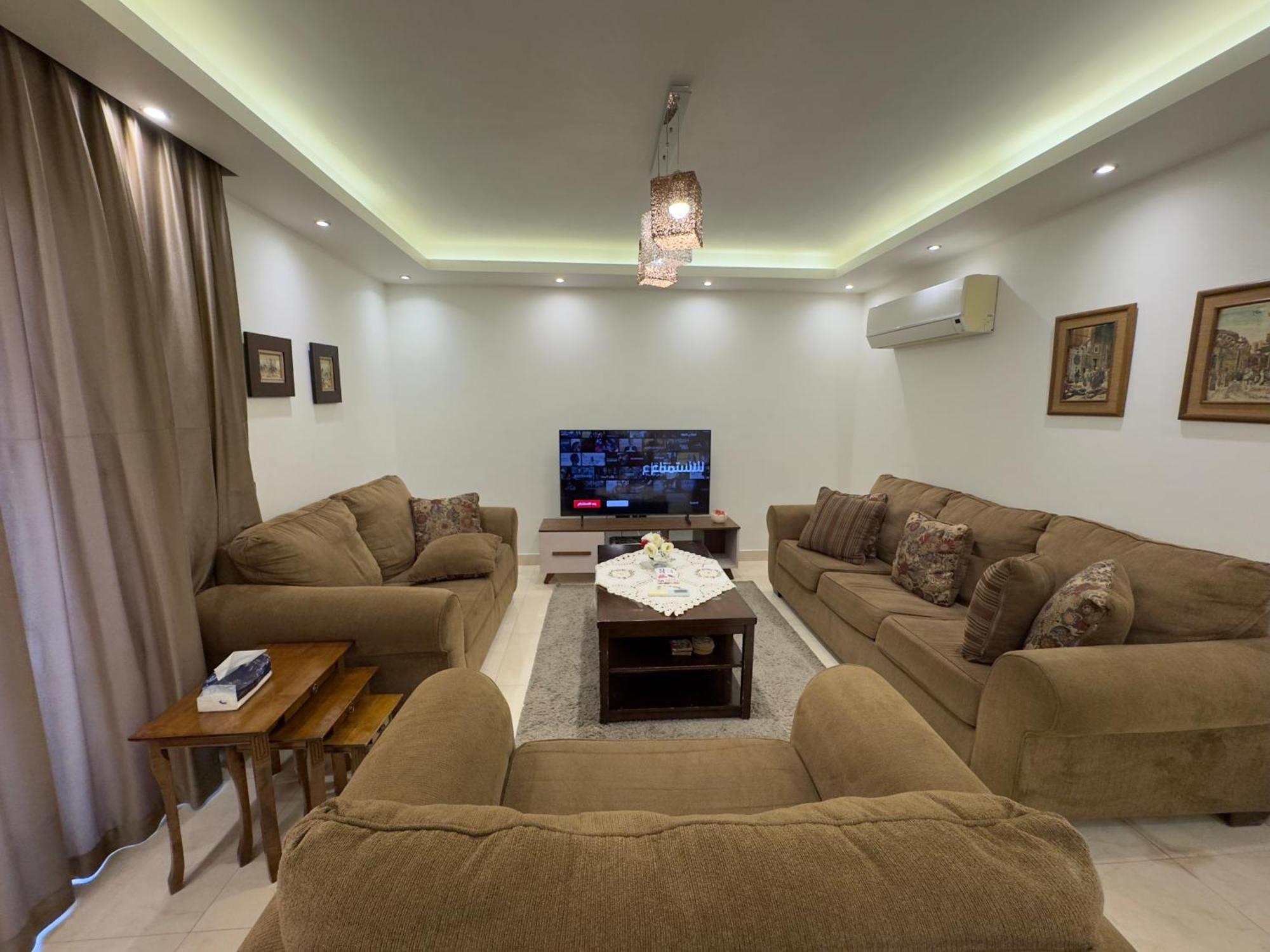 Ck1108 Spacious 2br 2ba Near Airport Apartment