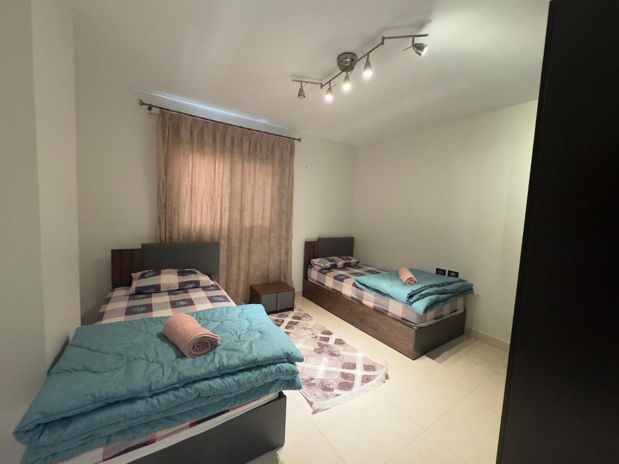 Ck1108 Spacious 2br 2ba Near Airport *